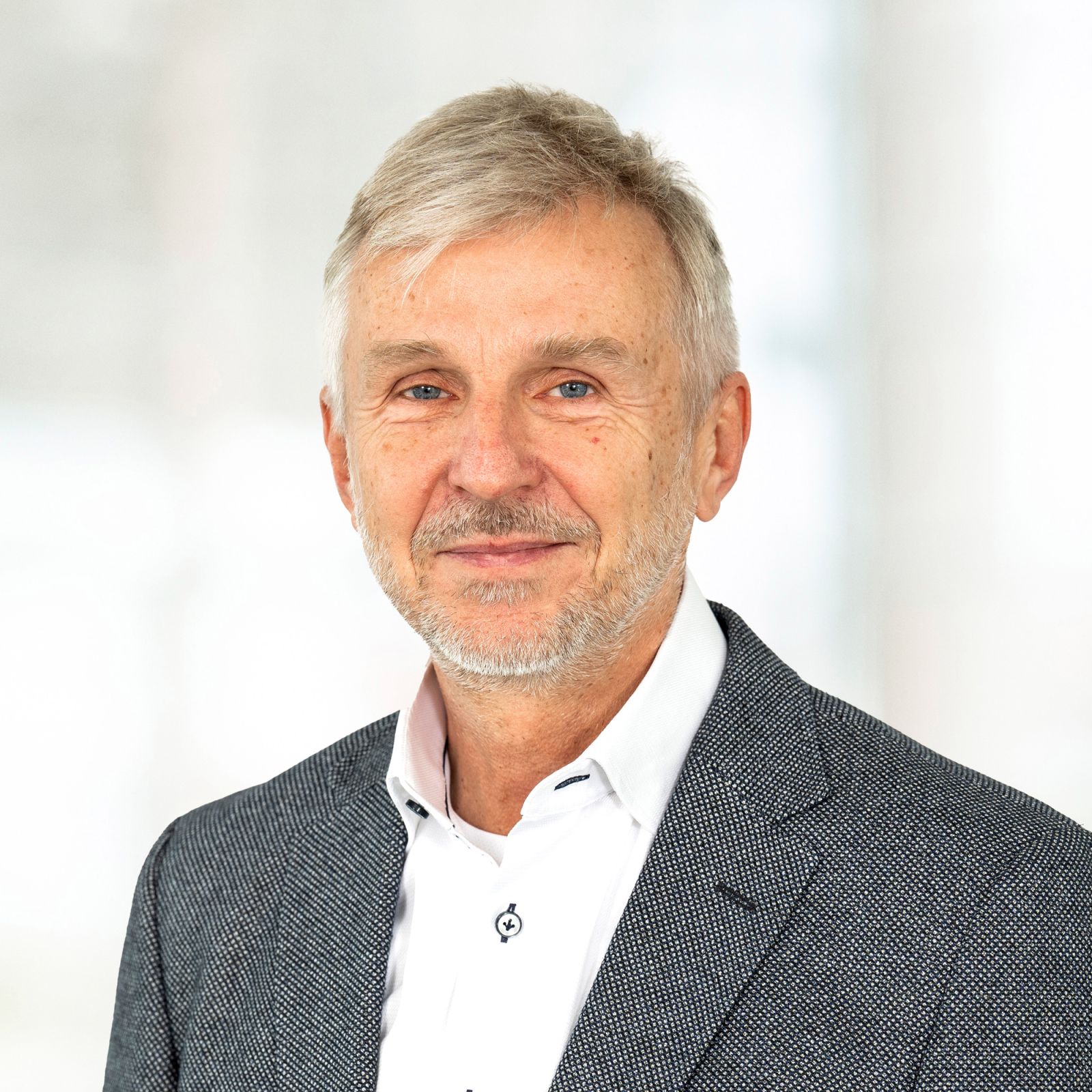 Portrait Dr. Volker Oles, EnviroChemie